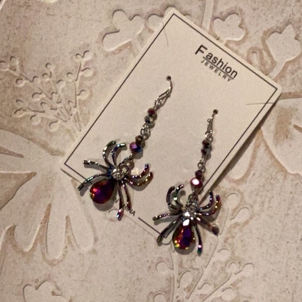 Bejeweled spider earrings - Picture 1 of 4